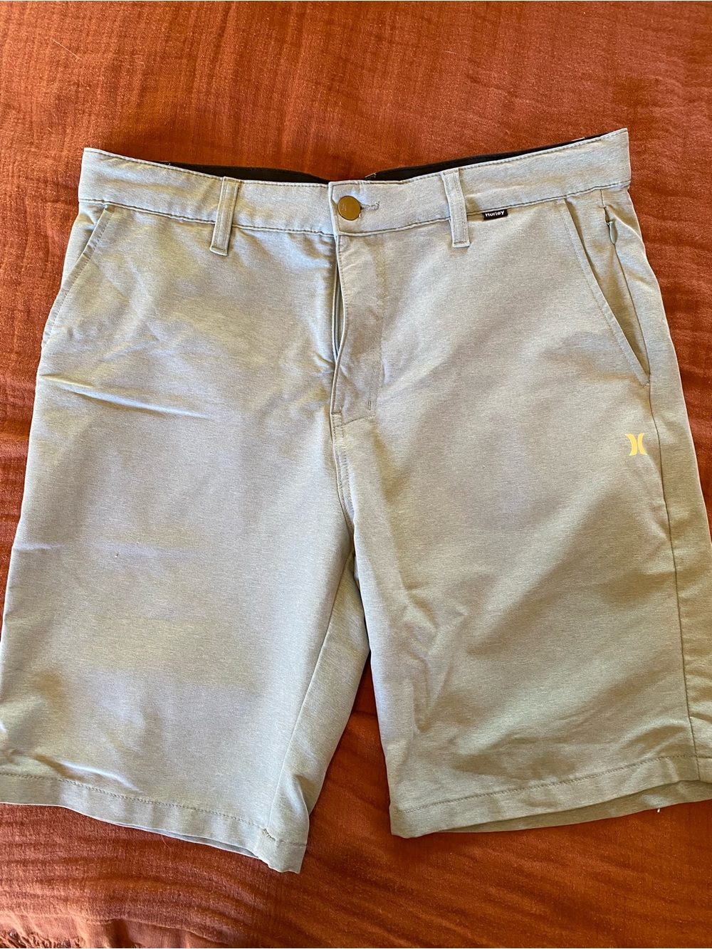 Hurley Men’s Light Gray Flat Front Performance Shorts